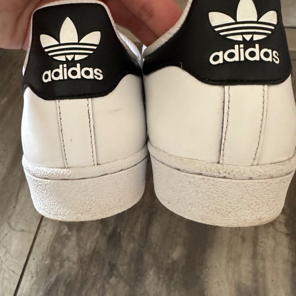 Adidas Superstar shoes - Picture 9 of 11
